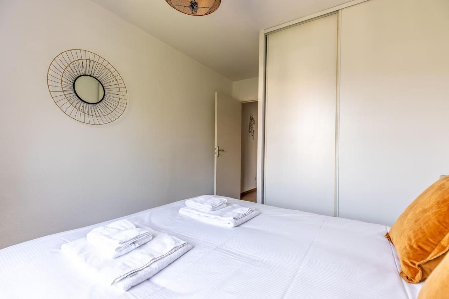 Le Clos Fleuri F3 Terrasse & Garage Clermont-Ferrand Zewnętrze zdjęcie