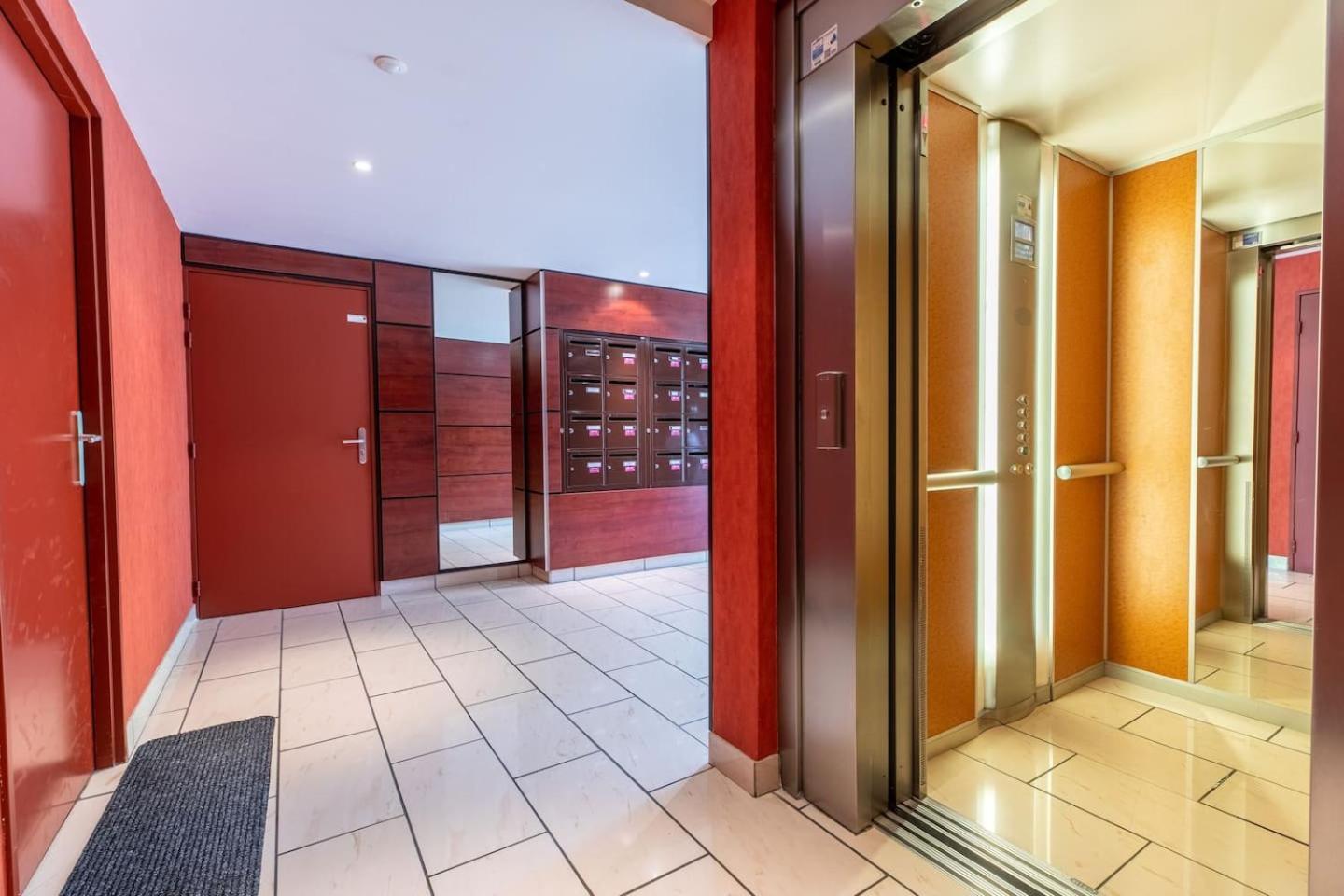 Le Clos Fleuri F3 Terrasse & Garage Clermont-Ferrand Zewnętrze zdjęcie